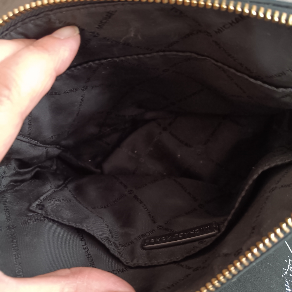 Michael Kors Preloved Black and Gold Crossbody Bag With New Replacement Strap. - Picture 13 of 14